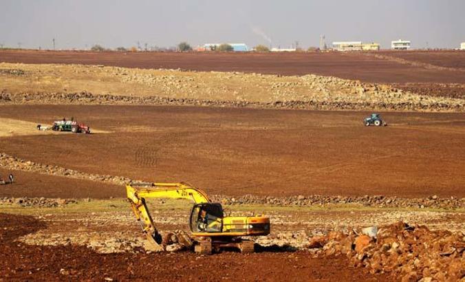 Lavların üzerini kapattığı topraklar, Diyarbakır'da tarıma kazandırılıyor
