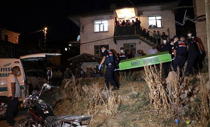 Eşi ve oğlunu tabancayla öldürüp, kendini asarak intihar etti iddiası