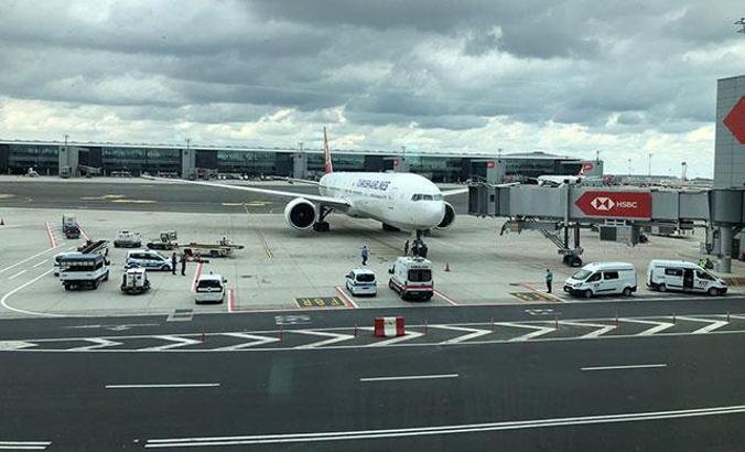 Afganistan'dan tahliye edilen 357 Türk ve yabancı uyruklular İstanbul'a getirildi