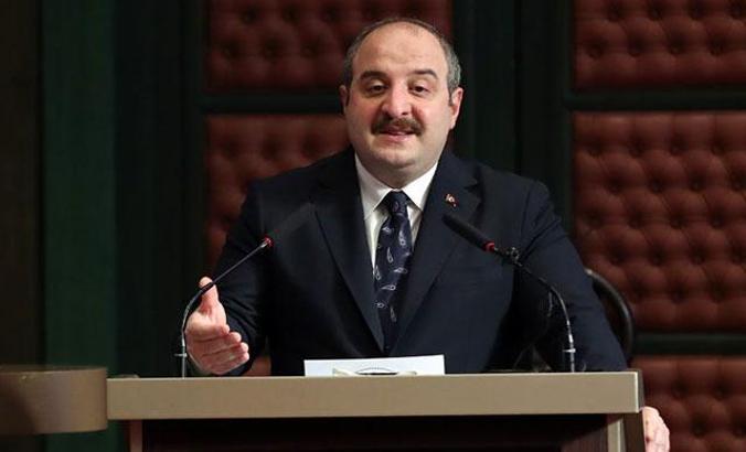 Bakan Varank'tan iş insanlarına: Siz yeter ki üretin