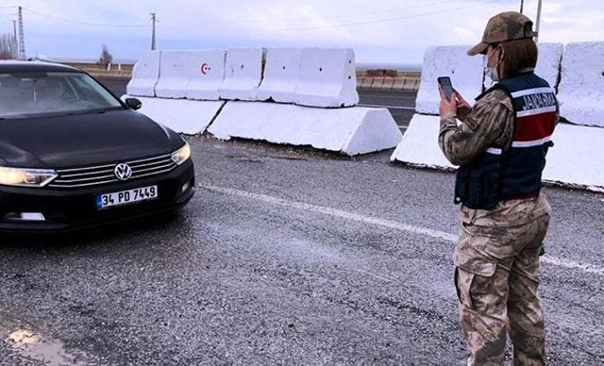 Bitlis'te jandarma, akıllı yaka kamerası kullanmaya başladı