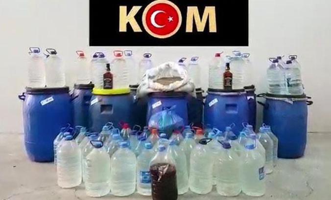 Çorum'da 1278 litre 'sahte içki' ele geçirildi; 2 gözaltı