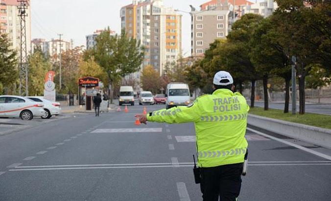 Ülke genelinde eş zamanlı uygulama; 548 okul servis aracı trafikten men edildi
