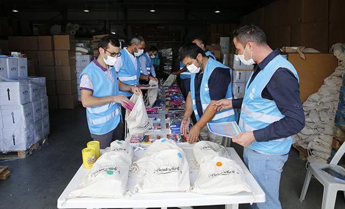Başakşehir’de 5 bin 500 öğrenciye kırtasiye desteği