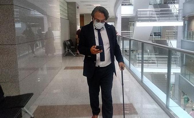 Modacı Barbaros şansal 3 yıl 6 aya kadar hapis istemiyle yargılandığı davada hakim karşısına çıktı