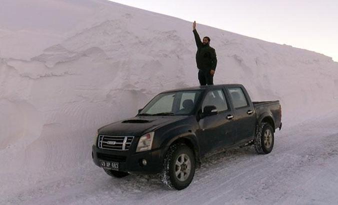 Muş'un yükseklerinde kar kalınlığı 4 metreyi buldu