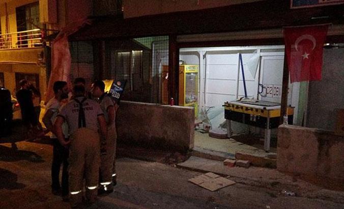 Depoda patlama ve ardından çıkan yangında 4 kişi yaralandı