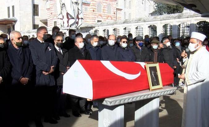 Devlet sanatçısı Prof. Dr. Alaeddin Yavaşca son yolculuğuna uğurlandı