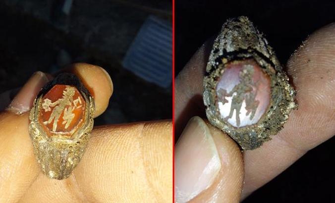 Lahit mezar bulunan bölgede 'Hermes' figürlü yüzüğe ulaşıldı