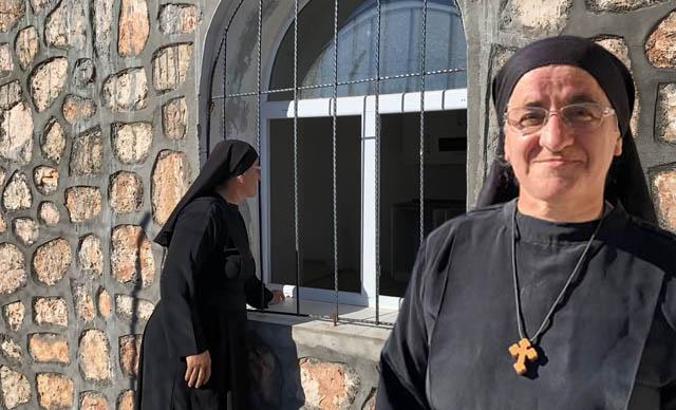 Dünyaca tanınan Süryani rahibe, 36 yıl sonra köyüne döndü