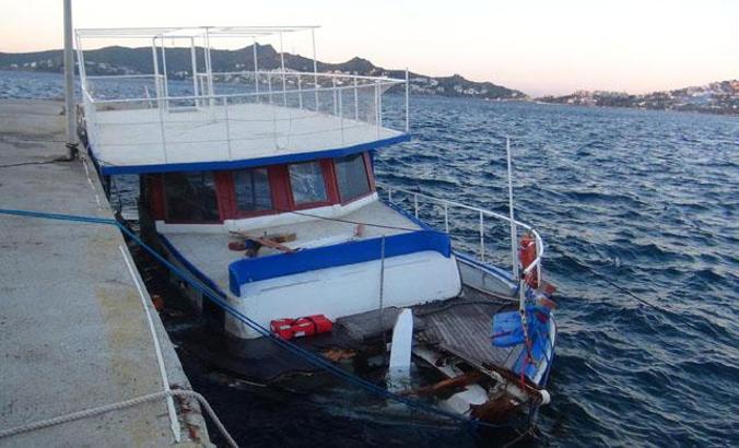 Ahşap tekne battı; sahibine 40 bin lira ceza kesildi