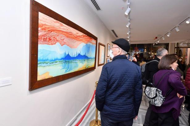 Beyoğlu Belediyesi İstiklal Sanat Galerisi özel sergiyle açıldı