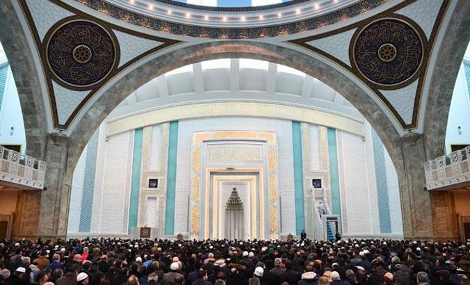 Cuma hutbesi: Şiddet insan onuruyla asla bağdaşmaz