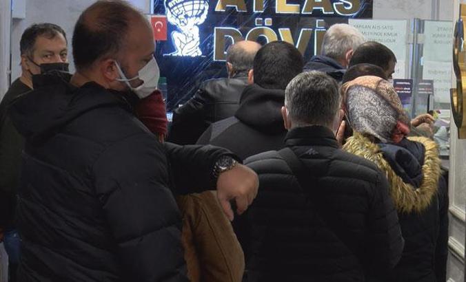 Döviz kurundaki düşüş Kapalıçarşı'yı hareketlendirdi