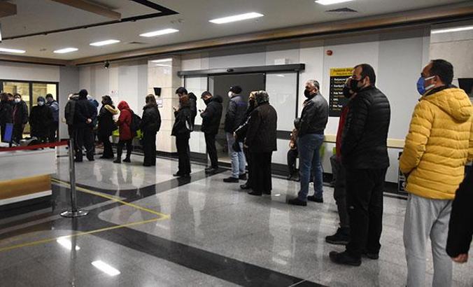 Hastanelerde 'hatırlatma dozu' kuyruğu