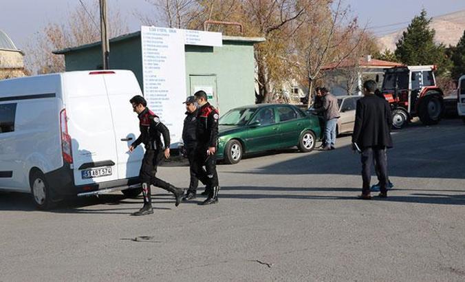 Husumetlisini pompalı tüfekle öldürdü