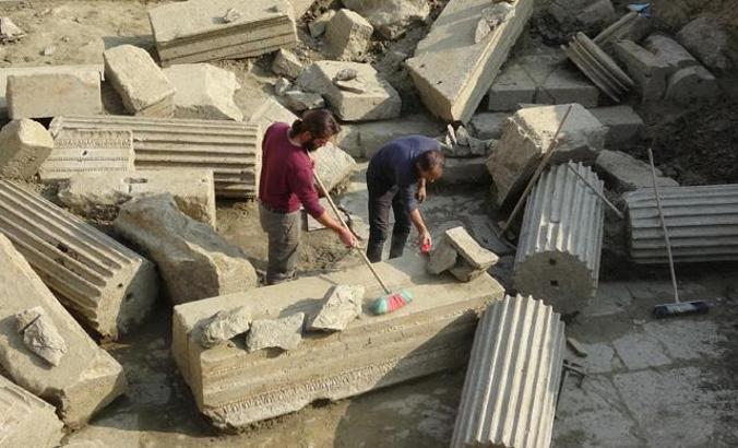 Magnesia'daki kazılarda Zeus Tapınağı ortaya çıkarıldı