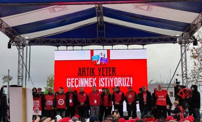 Kartal'da DİSK'ten asgari ücret mitingi