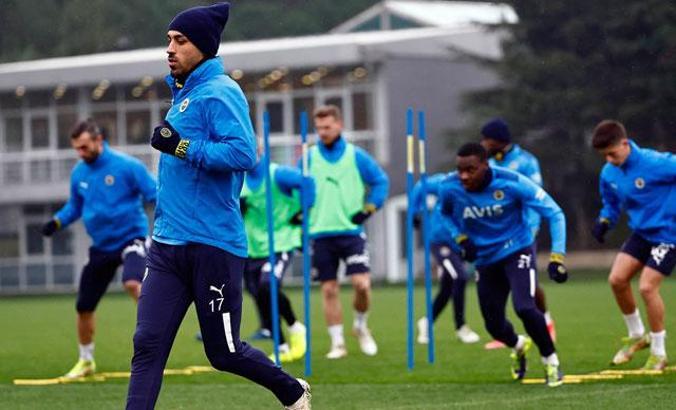 Fenerbahçe'de Beşiktaş mesaisi sürüyor