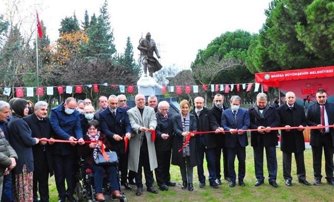 Manisa'da Sarıkamış Şehitleri anısına yaptırılan anıt açıldı