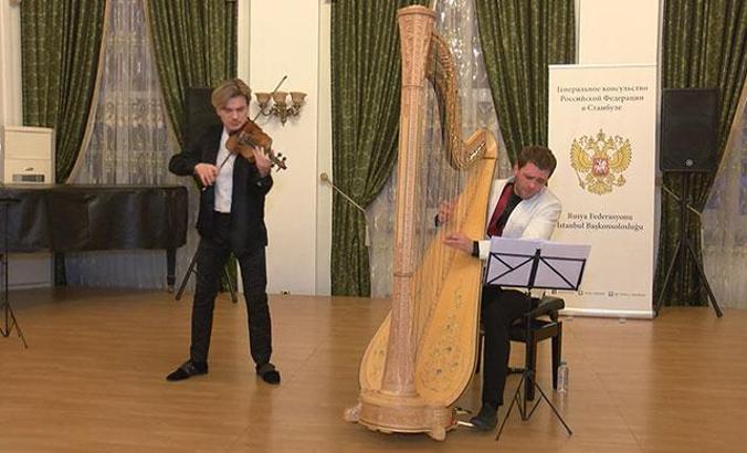 Dünyaca ünlü virtüözler, Karlov gibi görevi başında yaşamını yitiren diplomatlar için çaldı