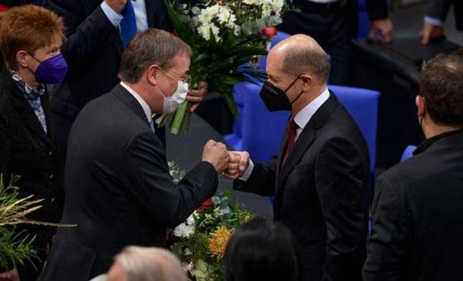 Almanya’nın yeni başbakanı Olaf Scholz oldu