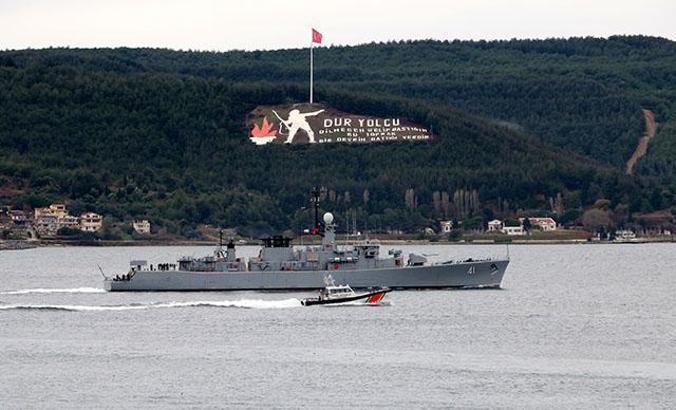 Bulgar savaş gemisi 'Drazki, Çanakkale Boğazı'ndan geçti