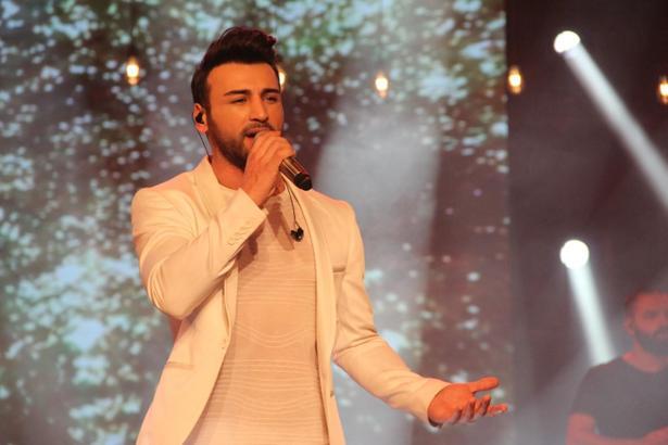 Emre Kaya'dan arabesk albüm: 'Usta Şarkılar'