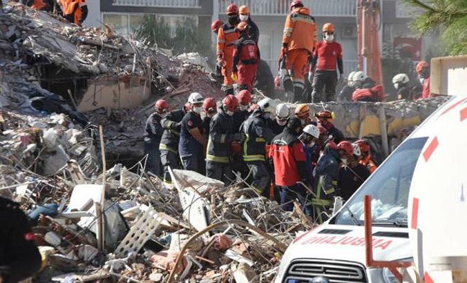 Emrah Apartmanı görevlisi: 2005 depreminden sonra binaya epoksi işlemi uygulandı