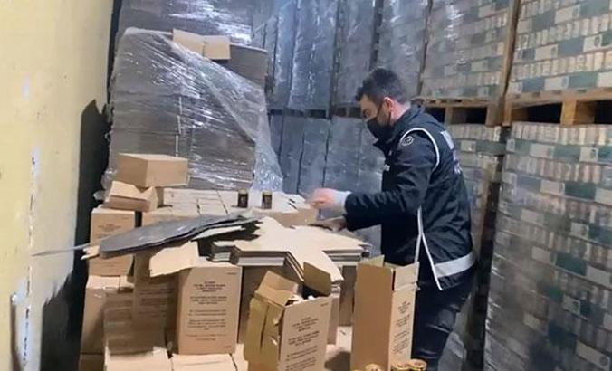 Ankara merkezli kaçak cinsel içerikli ürün operasyonu: 49 gözaltı