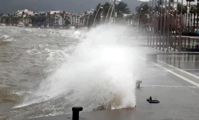 Meteoroloji'den fırtına uyarısı: Yarın da devam edecek