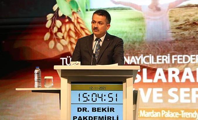 Bakan Pakdemirli: Bir karış yeri dahi boş bırakmadan ekin