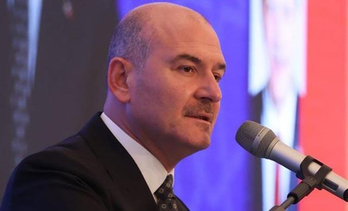 Bakan Soylu: Birileri gibi Angelina Jolie fotoğrafı üzerinden sadece 'mış gibi yapıyor' olmadık