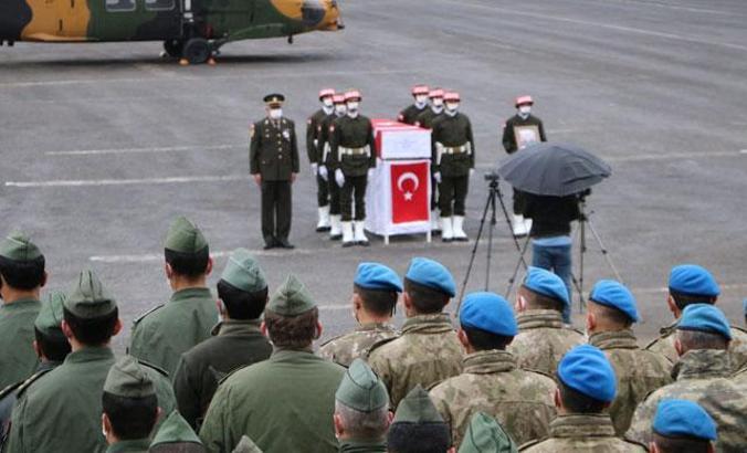 Şehit uzman çavuş için Hakkari'de uğurlama töreni