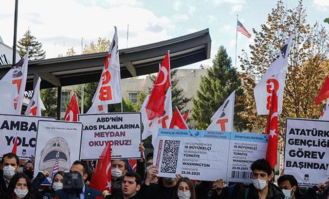TGB'den ABD Büyükelçiliği önünde '10 büyükelçi' tepkisi