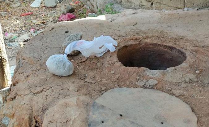 Yazlık evindeki tandırda esrar buldu, polise verdi