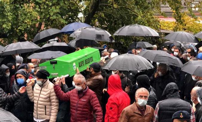 Kazada yaÅŸamını yitiren doktor Rümeysa, son yolculuÄŸuna uÄŸurlandı