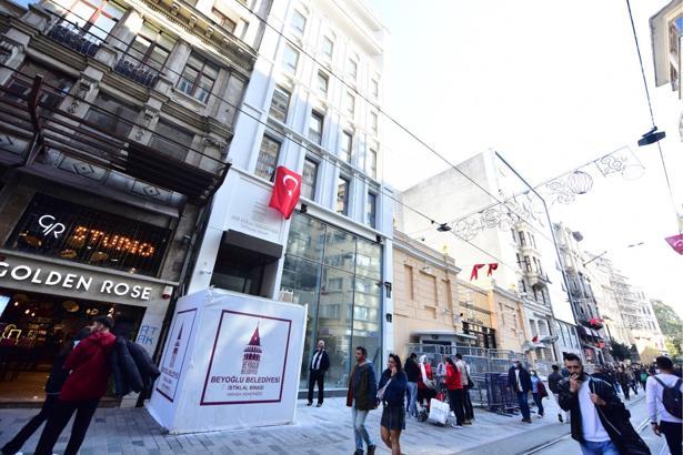 Beyoğlu Belediyesi İstiklal Sanat Galerisi açılıyor