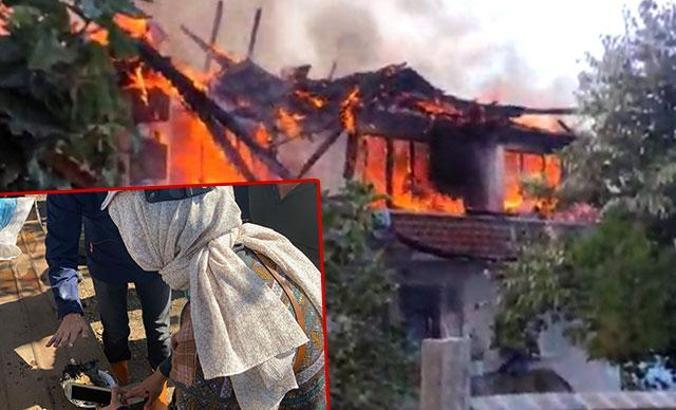 Bartın'da itfaiye erleri yanan evdeki altınları sahibine teslim etti