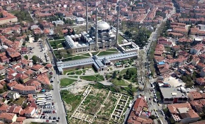 Selimiye Camii'nin çevre düzenlemesinde 'Yemiş Kapanı Hanı Koruma' protokolü onaylandı
