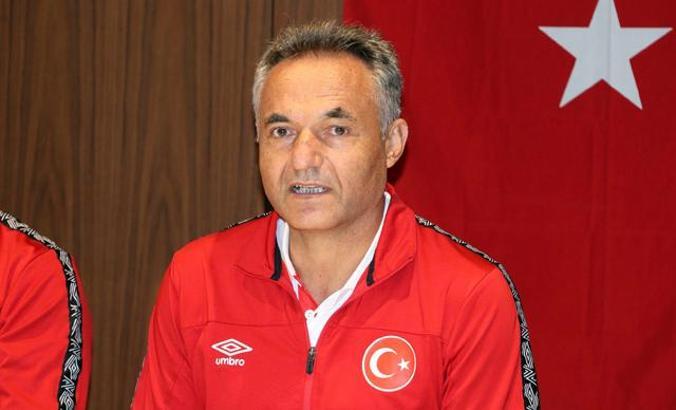 A Milli Kadın Hentbol Takımı Başantrenörü Ünsal: Elimizden geleni yapmak istiyoruz