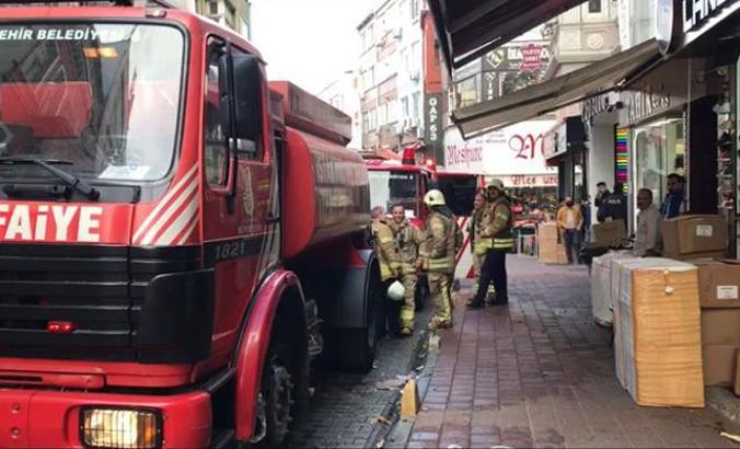 Beyazıt'ta ayakkabı imalathanesinde yangın