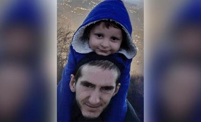 8 ay önce anne ve babasını kaybetti, üzerine gardırobun devrilmesiyle yaralandı