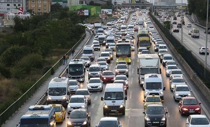 İstanbul'da haftanın ilk iş gününde trafik yoğunluğu