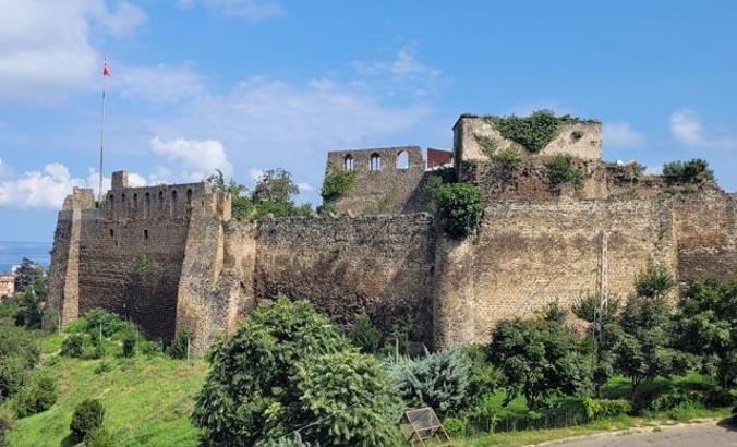 Trabzon'da tapulu 'kale kondu' kirliliği