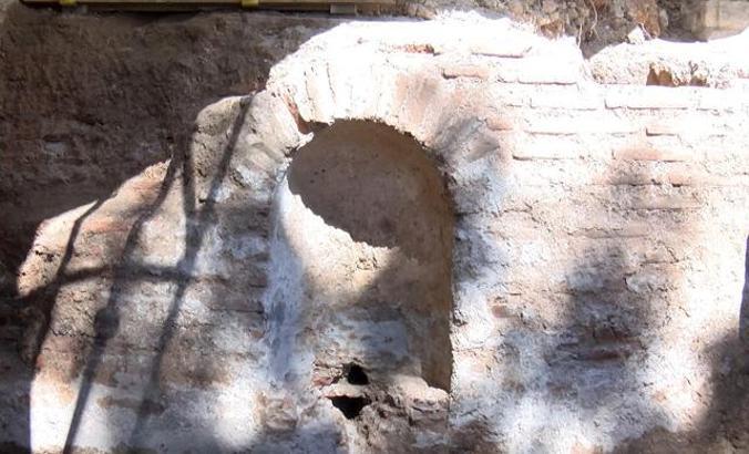 Bukoleon Sarayı kazısında sarnıç ve en eski çeşme keşfi