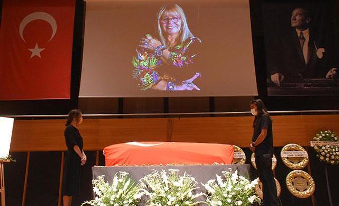 Prof. Dr. Hülya Nutku son yolculuğuna uğurlandı