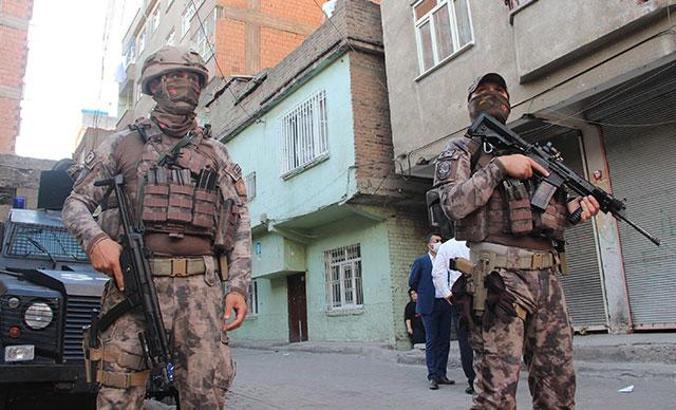 'Narko Alan Diyarbakır' projesiyle uyuşturucu tacirlerine karşı 1200 polis ile uygulama başlatıldı