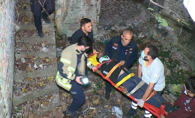 Manzara izlediği tarihi surlardan düştü, ekipler ve halk kurtarmak için seferber oldu