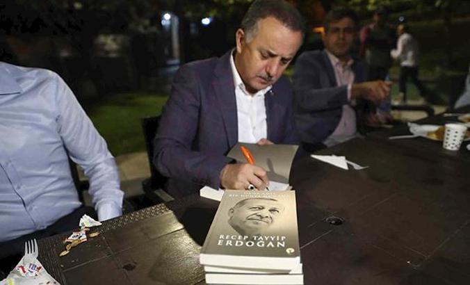 Bağcılar Belediye Başkanı Çağırıcı, gençlerle açık hava programında buluştu